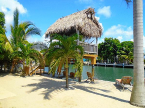 Dolce Cabana Waterfront Suites, Placencia